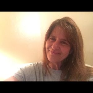 Meet your Posher, Carla